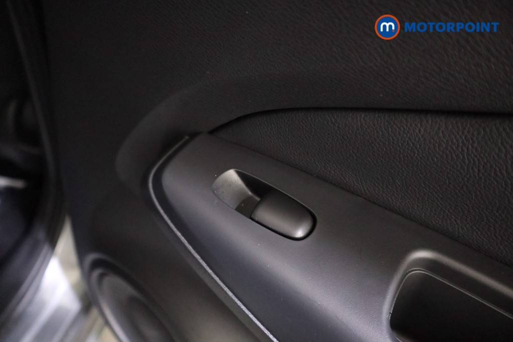 Nissan Juke Tekna Automatic Petrol SUV - Stock Number (1591294) - 18th supplementary image