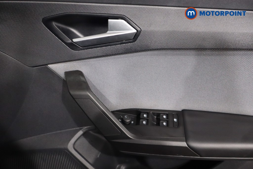 Seat Leon Se Dynamic Manual Petrol Hatchback - Stock Number (1591653) - 21st supplementary image