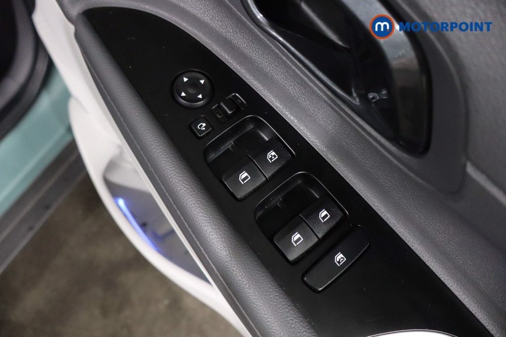 Hyundai Bayon Ultimate Manual Petrol SUV - Stock Number (1591866) - 21st supplementary image