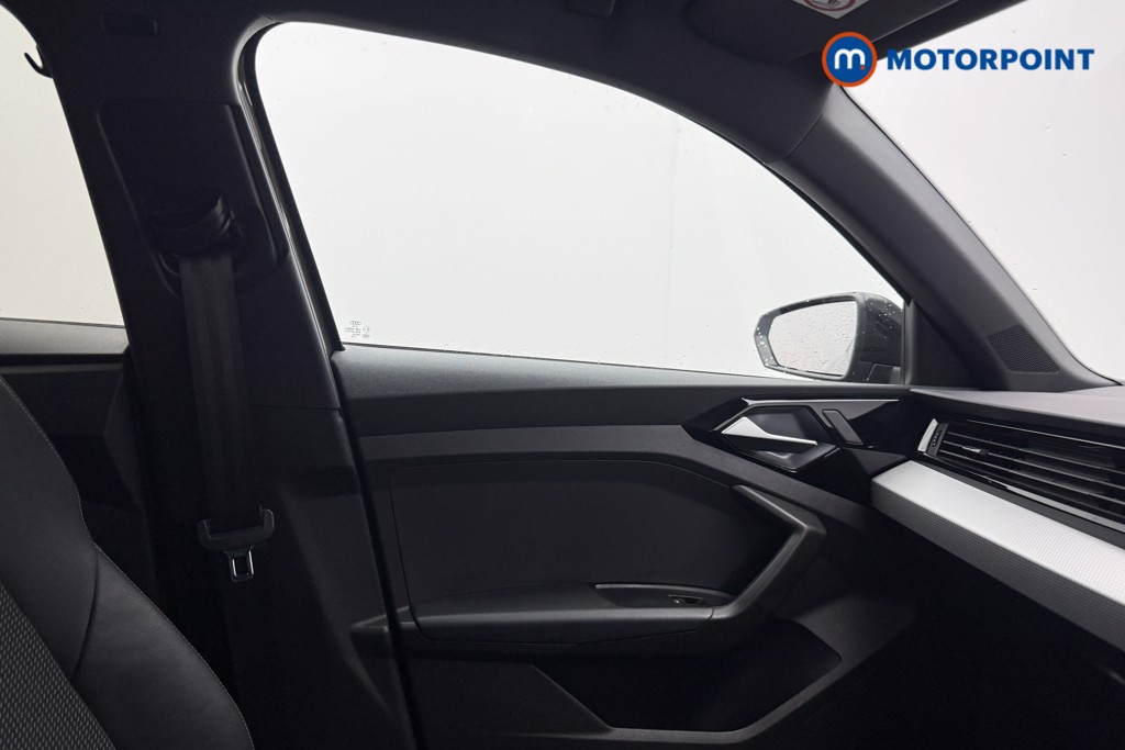 Audi A1 Black Edition Manual Petrol Hatchback - Stock Number (1592876) - 19th supplementary image