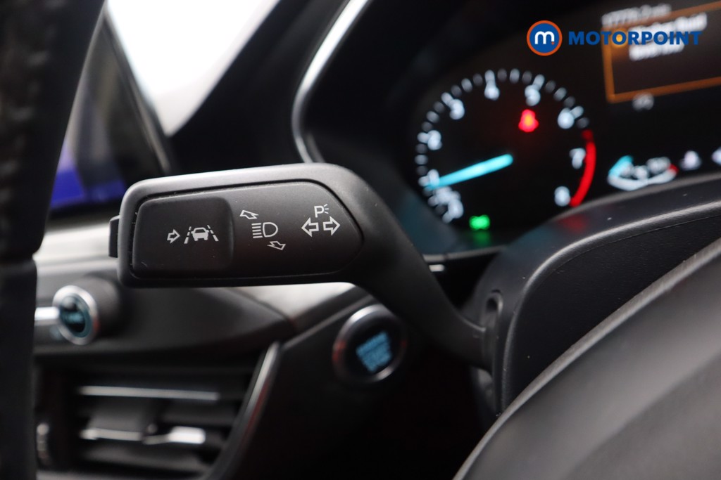 Ford Focus Titanium Automatic Petrol Hatchback - Stock Number (1593310) - 6th supplementary image