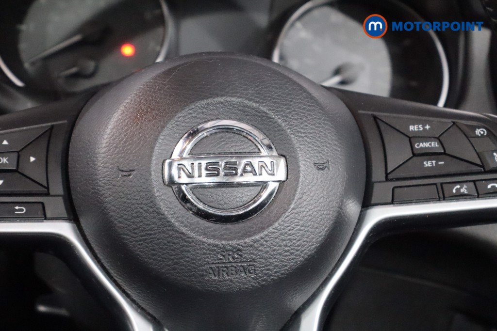 Nissan Qashqai N-Connecta Manual Petrol SUV - Stock Number (1593408) - 17th supplementary image