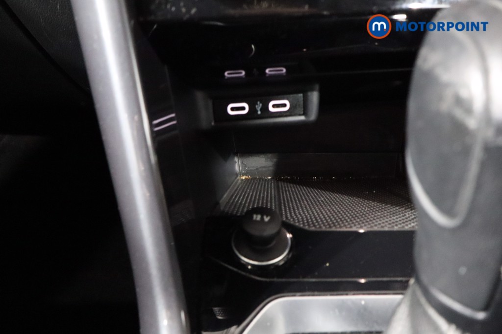 Volkswagen T-Roc R-Line Automatic Petrol SUV - Stock Number (1593755) - 17th supplementary image