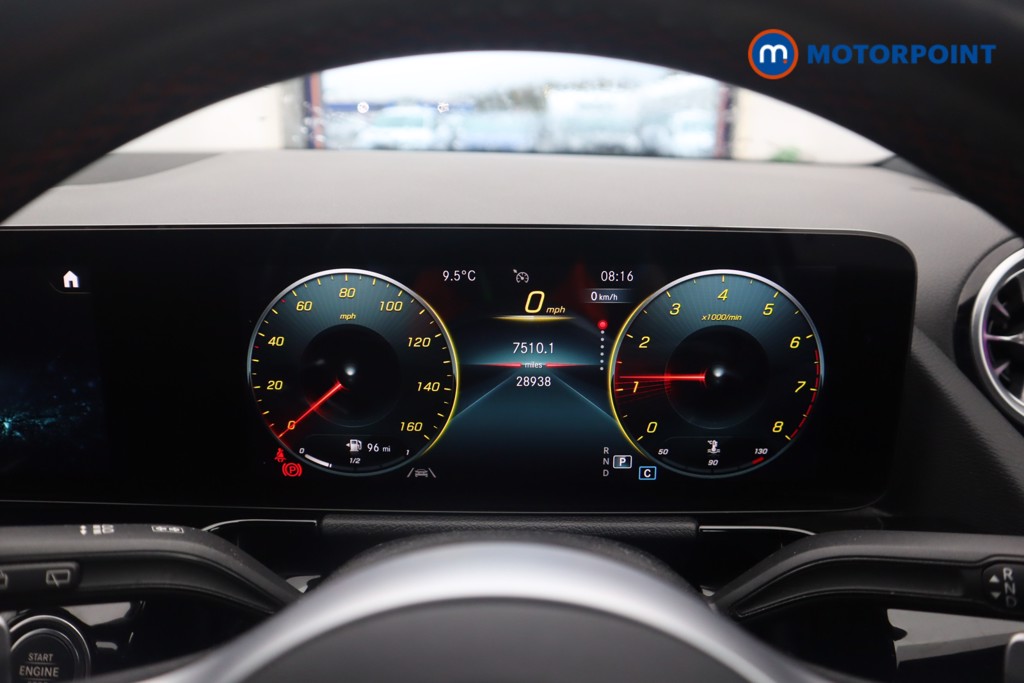 Mercedes-Benz GLA Amg Line Automatic Petrol SUV - Stock Number (1593889) - 9th supplementary image