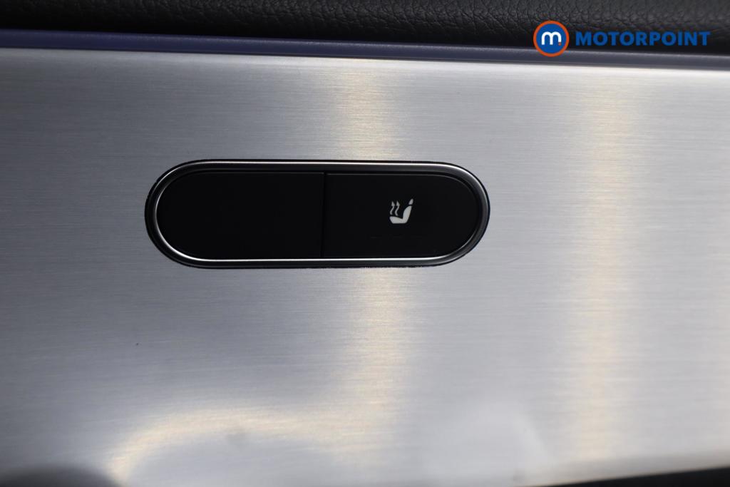 Mercedes-Benz A Class Amg Line Automatic Petrol Hatchback - Stock Number (1593985) - 17th supplementary image