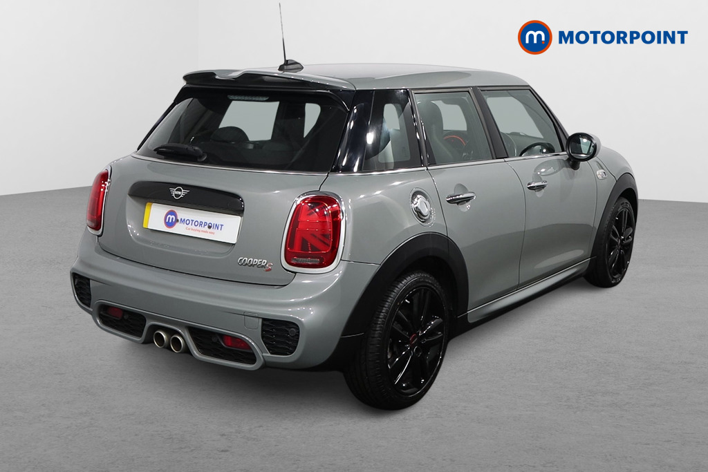 Mini Hatchback Cooper S Sport Automatic Petrol Hatchback - Stock Number (1594117) - Drivers side rear corner