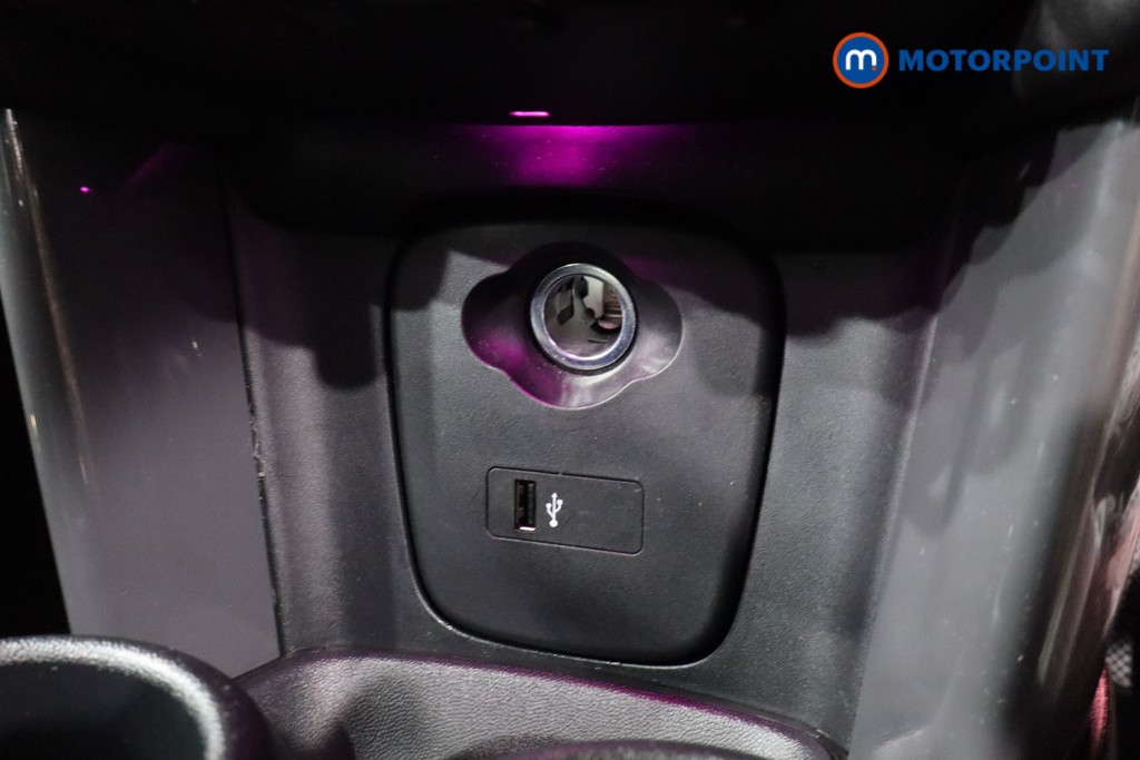 Mini Hatchback Cooper Classic Automatic Petrol Hatchback - Stock Number (1594386) - 17th supplementary image