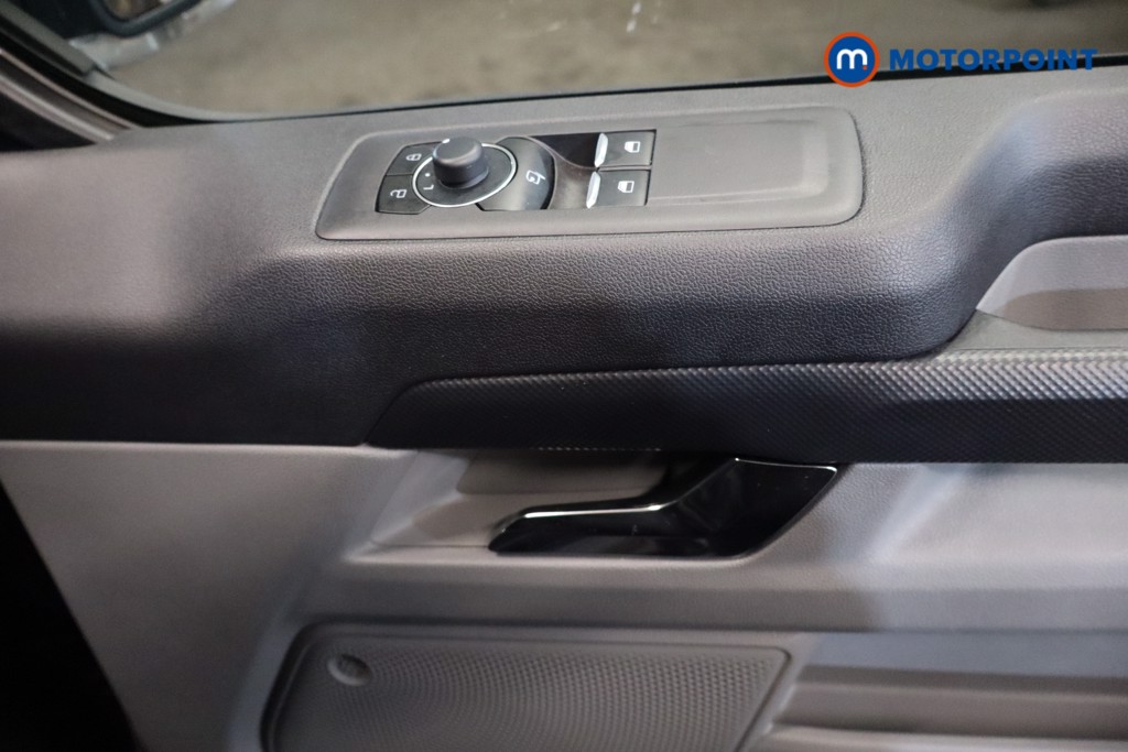 Ford Transit Custom Limited Automatic Diesel Panel Van - Stock Number (1594653) - 25th supplementary image