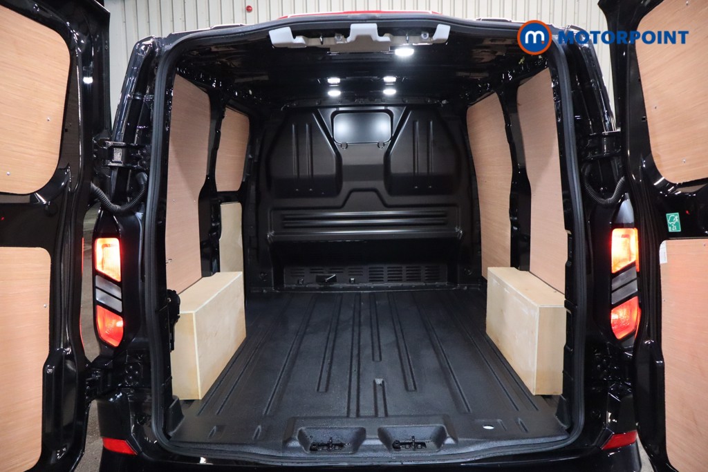 Ford Transit Custom Limited Automatic Diesel Panel Van - Stock Number (1594653) - 37th supplementary image