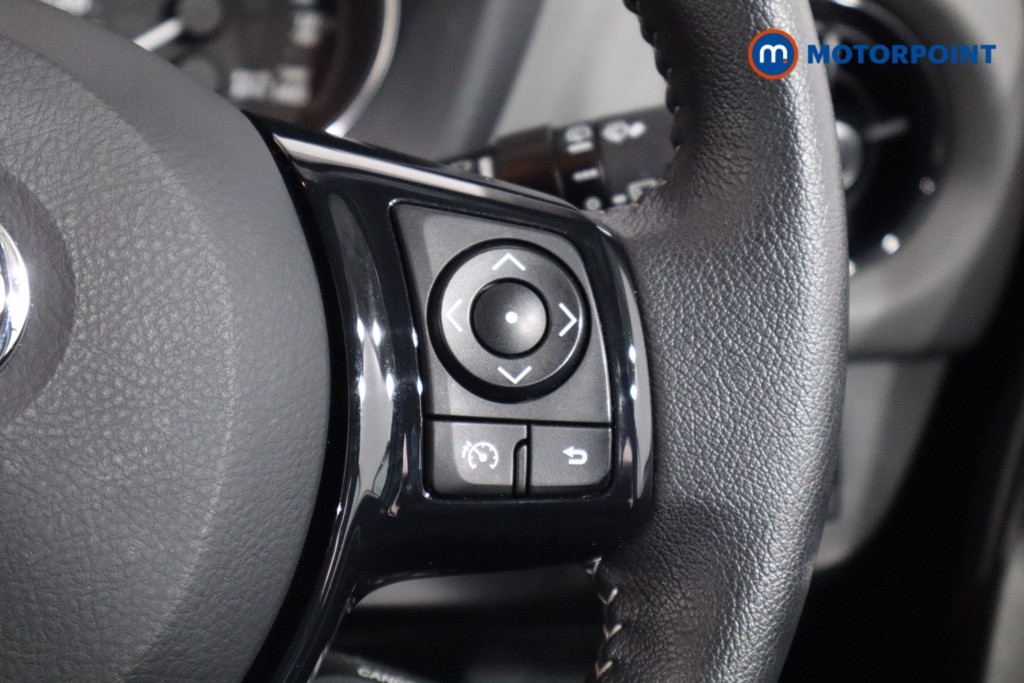 Toyota Yaris Icon Tech Manual Petrol Hatchback - Stock Number (1594670) - 8th supplementary image