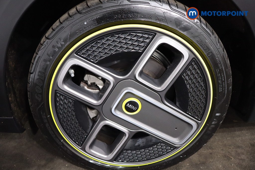 Mini Hatchback Cooper S Level 3 Automatic Electric Hatchback - Stock Number (1594846) - 11th supplementary image