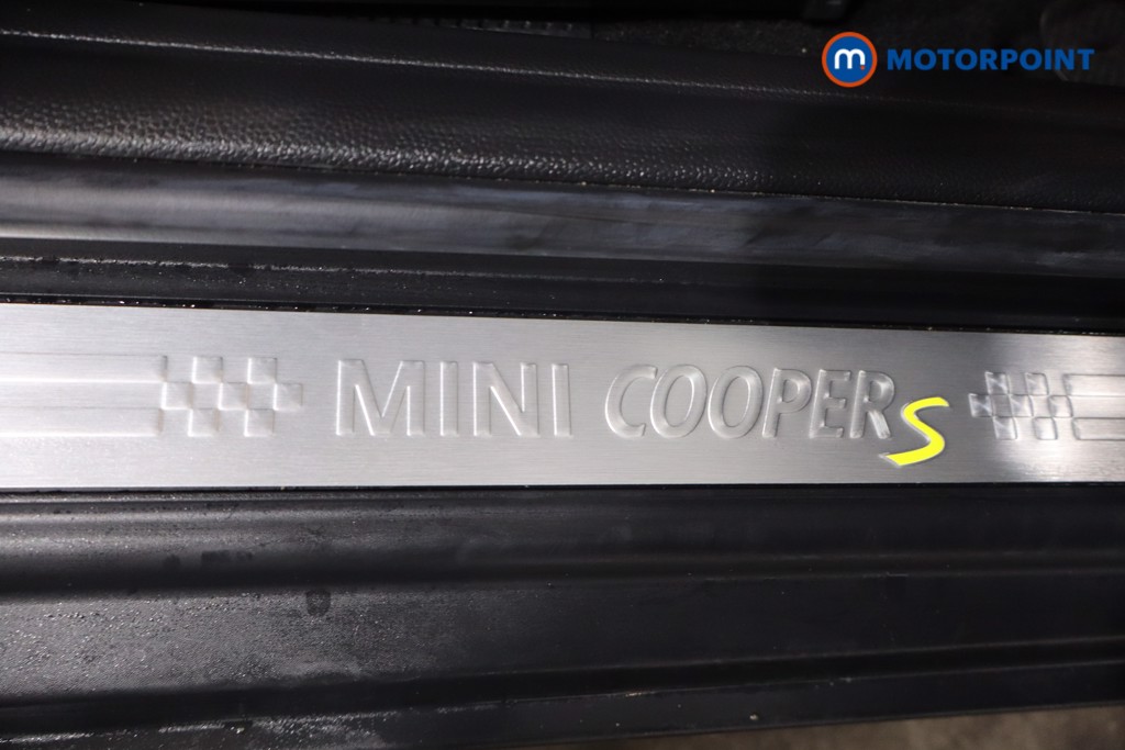 Mini Hatchback Cooper S Level 3 Automatic Electric Hatchback - Stock Number (1594846) - 29th supplementary image