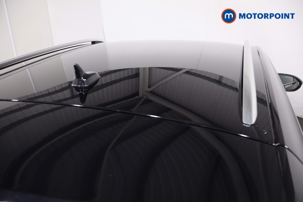 Volkswagen T-Roc R-Line Automatic Petrol SUV - Stock Number (1595142) - 33rd supplementary image