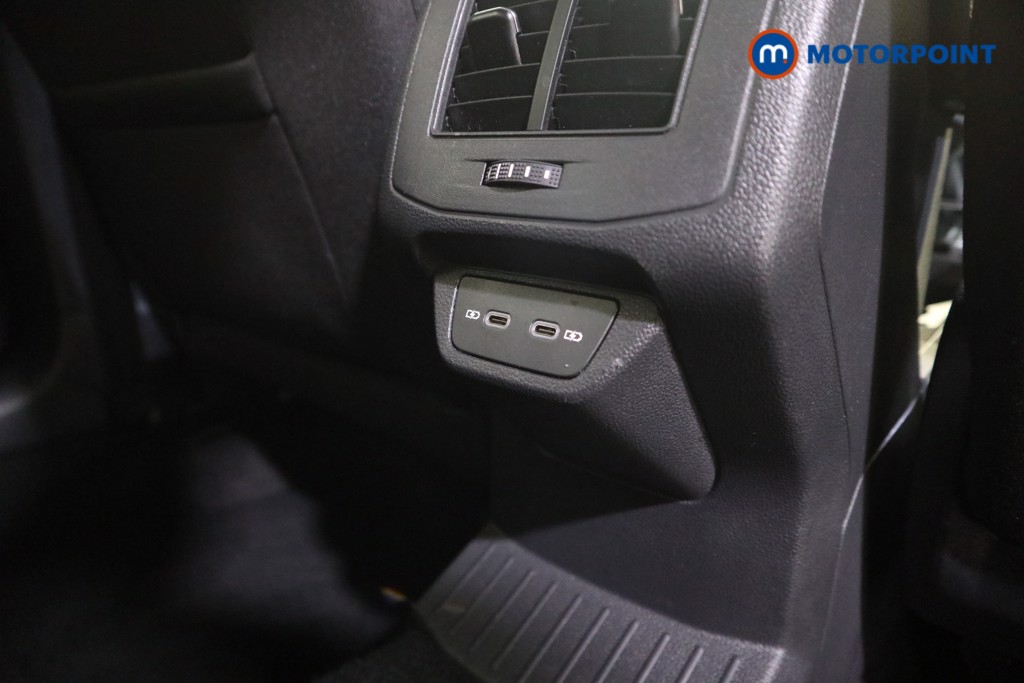 Volkswagen T-Roc Life Manual Petrol SUV - Stock Number (1595157) - 17th supplementary image