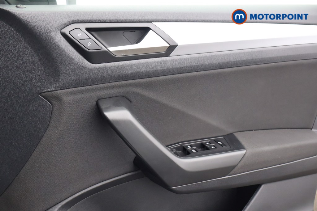 Volkswagen T-Roc Life Manual Petrol SUV - Stock Number (1595170) - 9th supplementary image