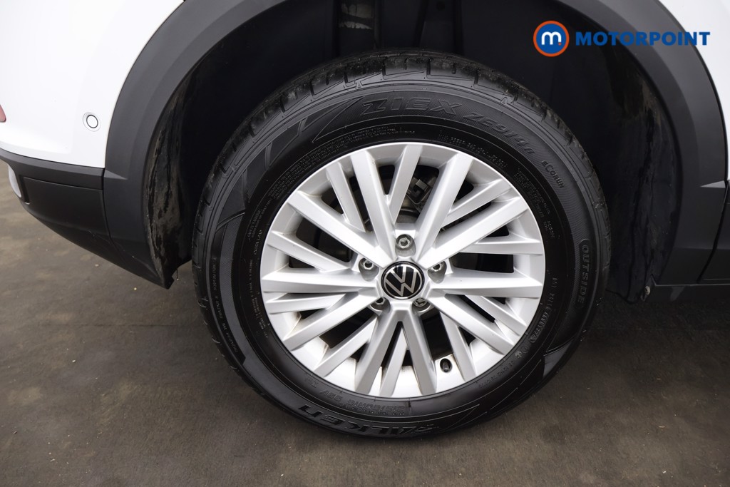 Volkswagen T-Roc Life Manual Petrol SUV - Stock Number (1595170) - 14th supplementary image