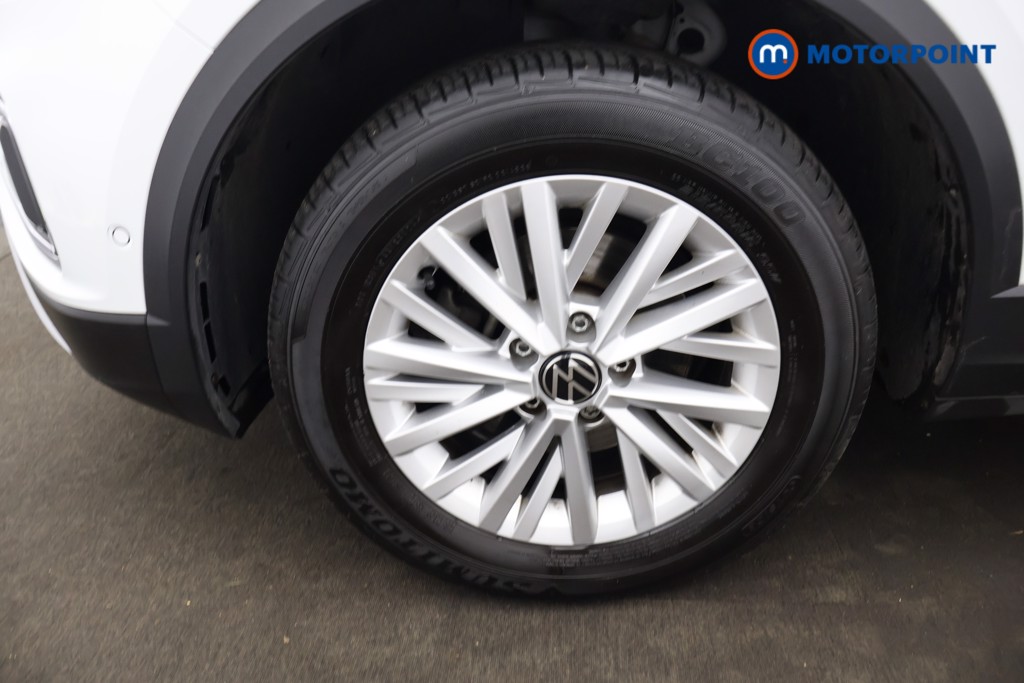Volkswagen T-Roc Life Manual Petrol SUV - Stock Number (1595170) - 16th supplementary image