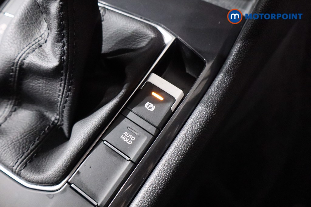 Volkswagen Tiguan Allspace Life Automatic Petrol SUV - Stock Number (1595366) - 17th supplementary image