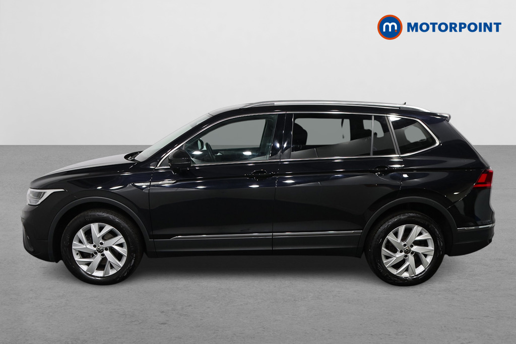 Volkswagen Tiguan Allspace Life Automatic Petrol SUV - Stock Number (1595366) - Passenger side