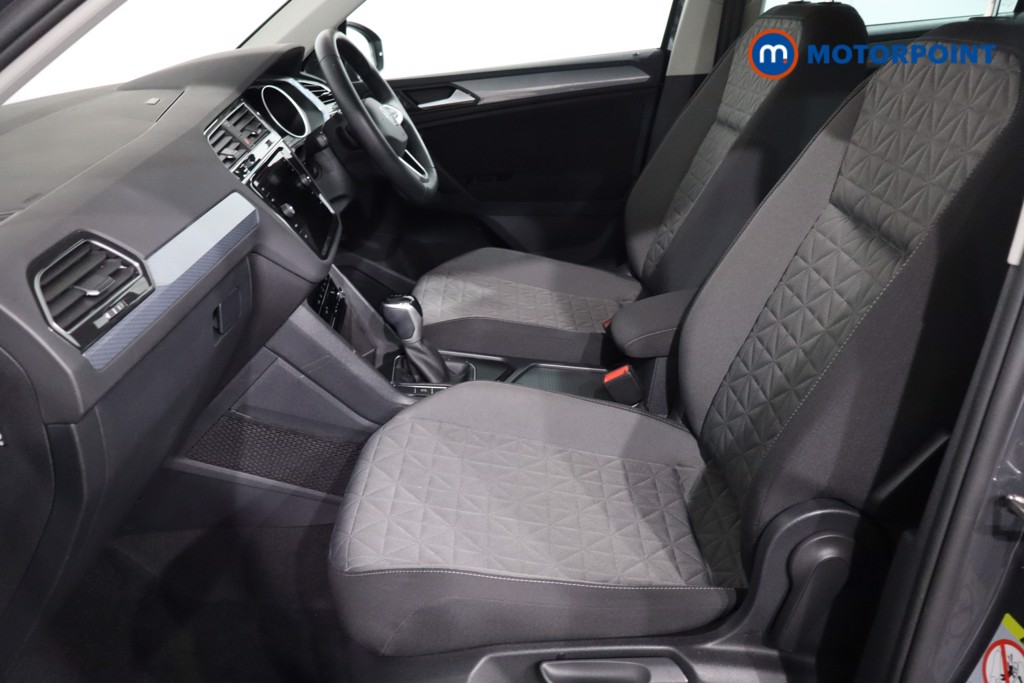 Volkswagen Tiguan Life Automatic Petrol SUV - Stock Number (1595368) - 4th supplementary image