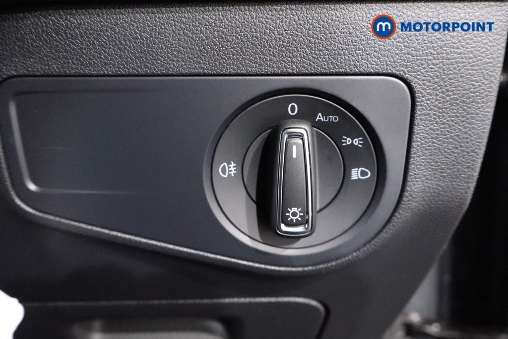 Volkswagen Tiguan Life Automatic Petrol SUV - Stock Number (1595368) - 20th supplementary image