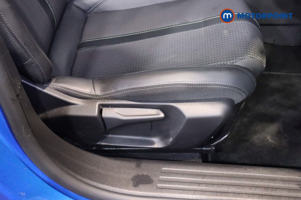 Peugeot 2008 GT Automatic Petrol SUV - Stock Number (1595502) - 17th supplementary image