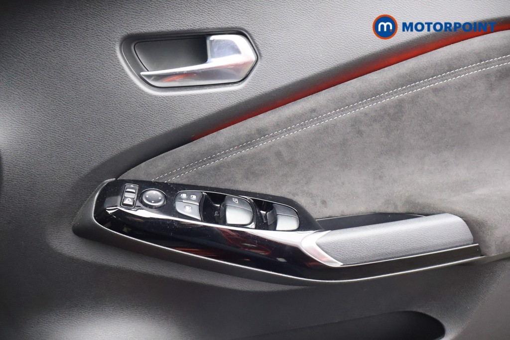 Nissan Juke Tekna-Plus Manual Petrol SUV - Stock Number (1595578) - 9th supplementary image