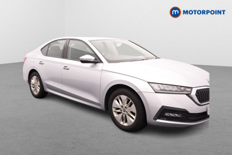 Skoda Octavia SE Manual Petrol Hatchback - Stock Number (1595749) - Drivers side front corner
