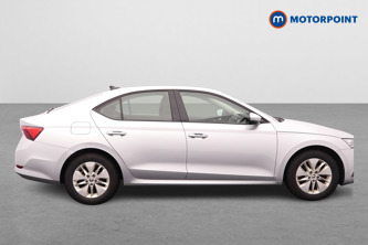 Skoda Octavia SE Manual Petrol Hatchback - Stock Number (1595749) - Drivers side