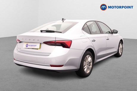 Skoda Octavia SE Manual Petrol Hatchback - Stock Number (1595749) - Drivers side rear corner