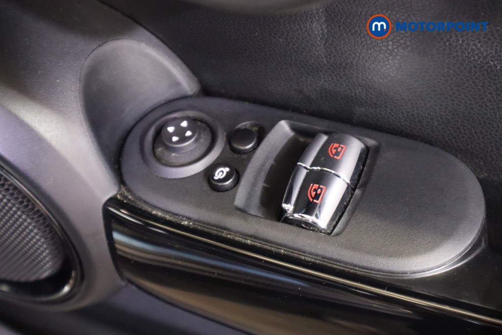 Mini Hatchback Cooper S Level 2 Automatic Electric Hatchback - Stock Number (1595761) - 13th supplementary image