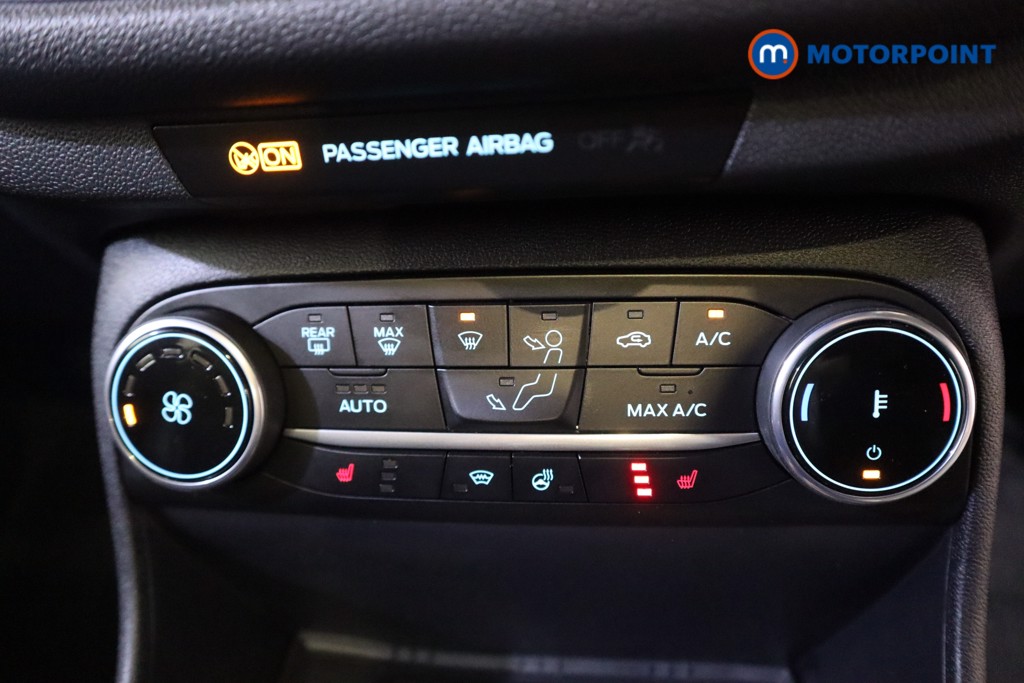 Ford Fiesta St-Line Vignale Manual Petrol Hatchback - Stock Number (1595770) - 6th supplementary image