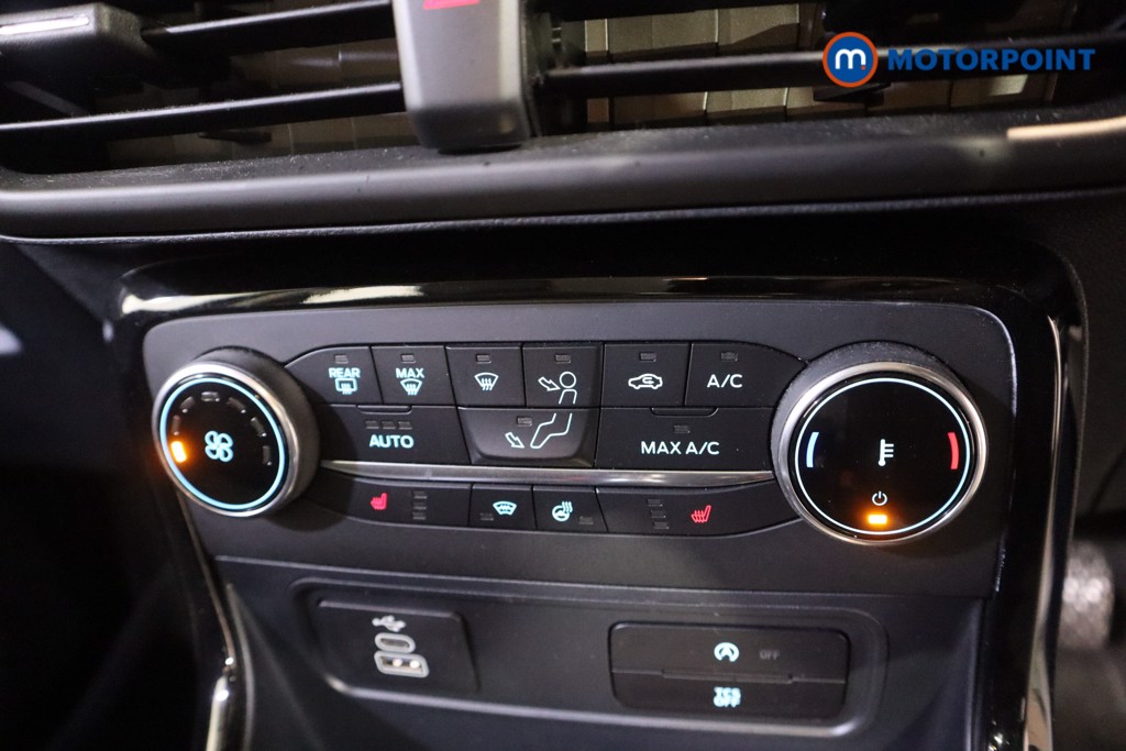 Ford Ecosport Titanium Manual Petrol SUV - Stock Number (1595882) - 5th supplementary image