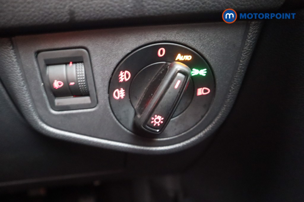 Volkswagen Polo Match Manual Petrol Hatchback - Stock Number (1596081) - 7th supplementary image