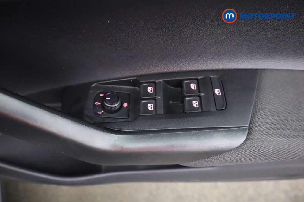 Volkswagen Polo Match Manual Petrol Hatchback - Stock Number (1596081) - 15th supplementary image