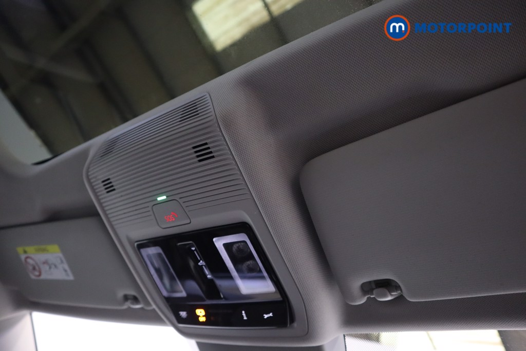 Volkswagen Golf Life Automatic Petrol Hatchback - Stock Number (1596152) - 8th supplementary image