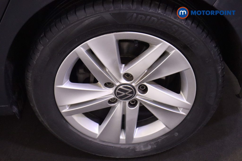 Volkswagen Golf Life Automatic Petrol Hatchback - Stock Number (1596152) - 22nd supplementary image