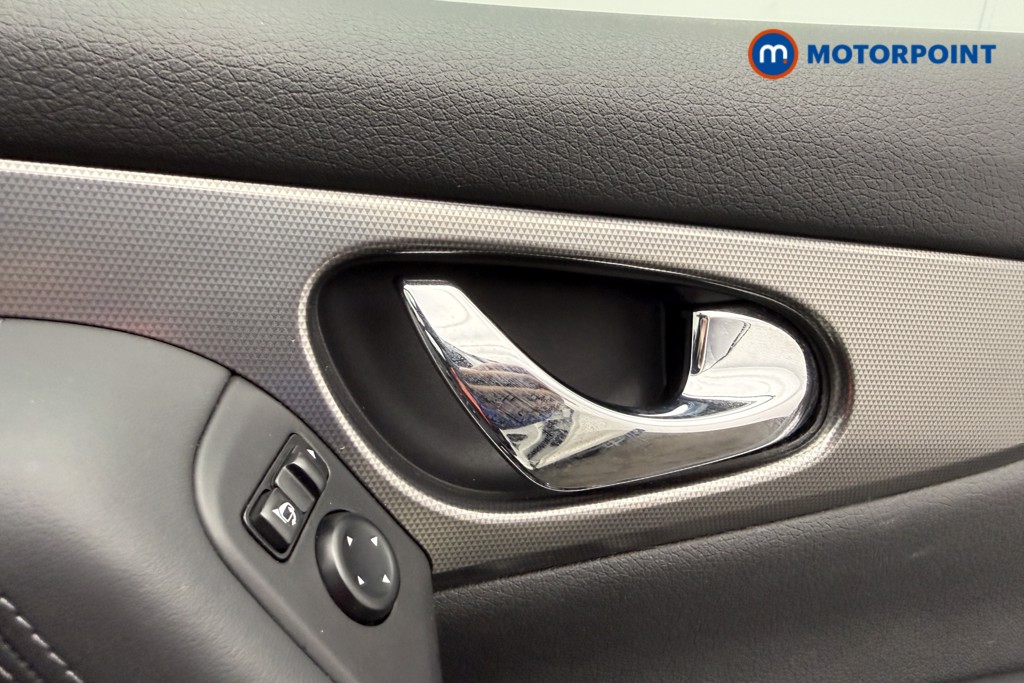 Nissan Qashqai Tekna-Plus Manual Diesel SUV - Stock Number (1556562) - 11th supplementary image
