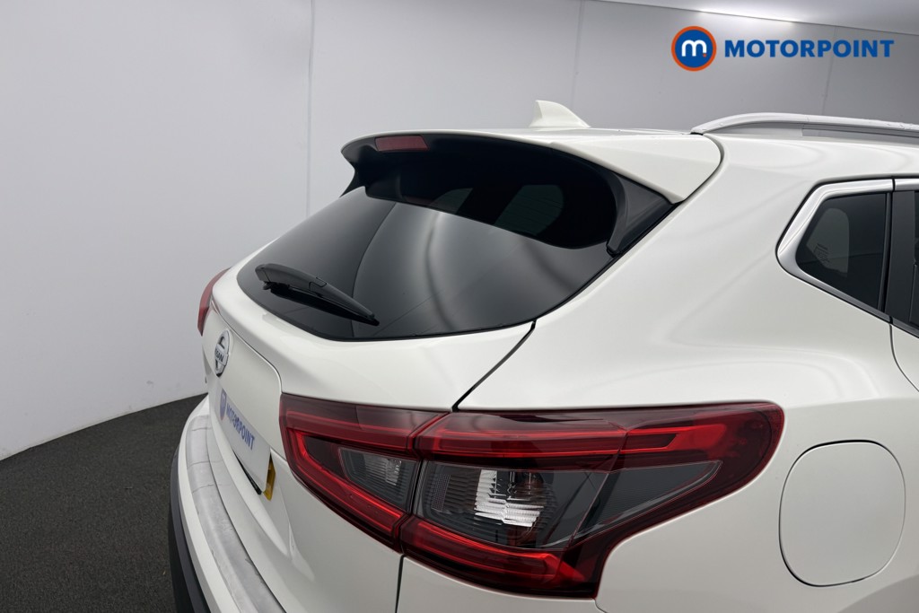 Nissan Qashqai Tekna-Plus Manual Diesel SUV - Stock Number (1556562) - 19th supplementary image