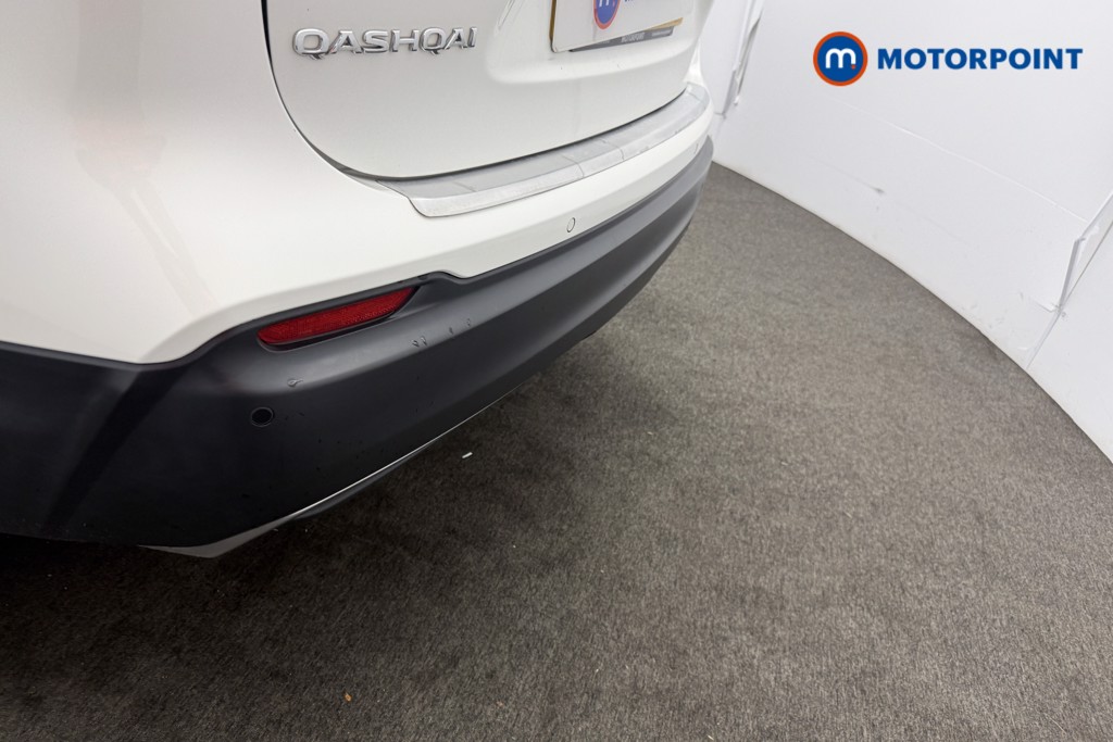 Nissan Qashqai Tekna-Plus Manual Diesel SUV - Stock Number (1556562) - 22nd supplementary image