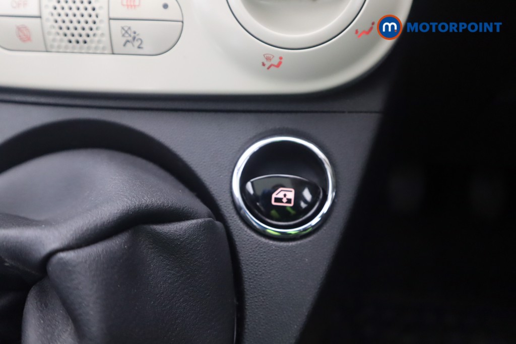 Fiat 500 Lounge Manual Petrol Hatchback - Stock Number (1577000) - 14th supplementary image