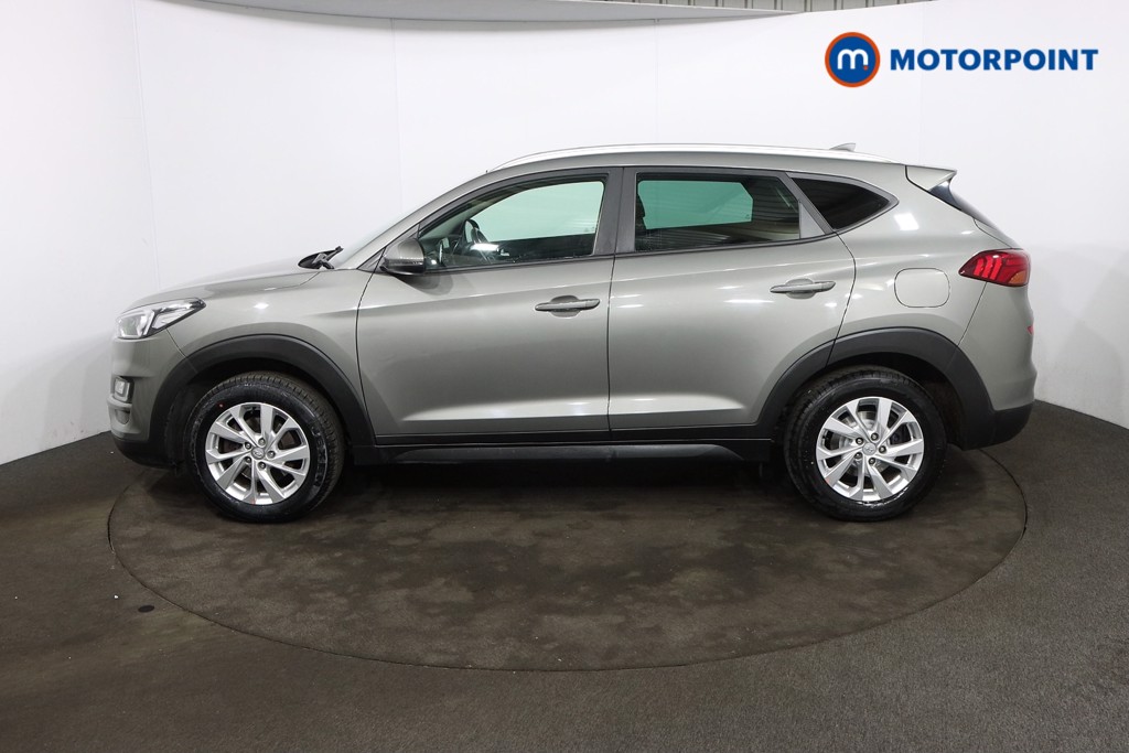 Hyundai Tucson Se Nav Manual Petrol SUV - Stock Number (1579489) - Passenger side