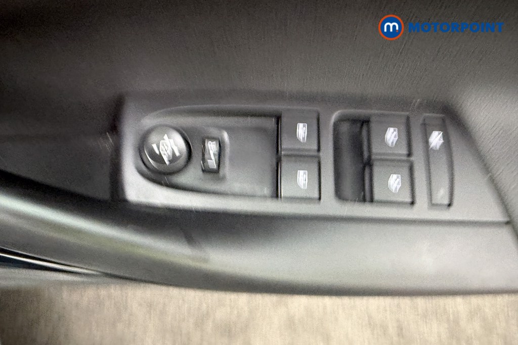 Vauxhall Astra Griffin Edition Manual Petrol Hatchback - Stock Number (1581689) - 16th supplementary image