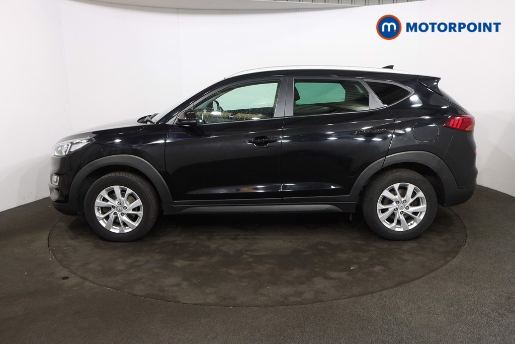 Hyundai Tucson Se Nav Manual Petrol SUV - Stock Number (1585458) - Passenger side