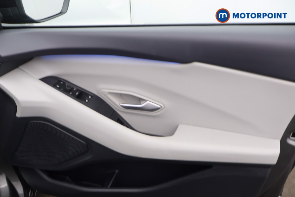 Ford Explorer Premium Automatic Electric SUV - Stock Number (1586087) - 12th supplementary image