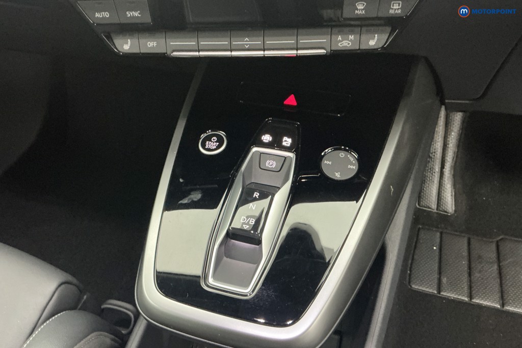 Audi Q4 Sport Automatic Electric SUV - Stock Number (1586176) - 16th supplementary image