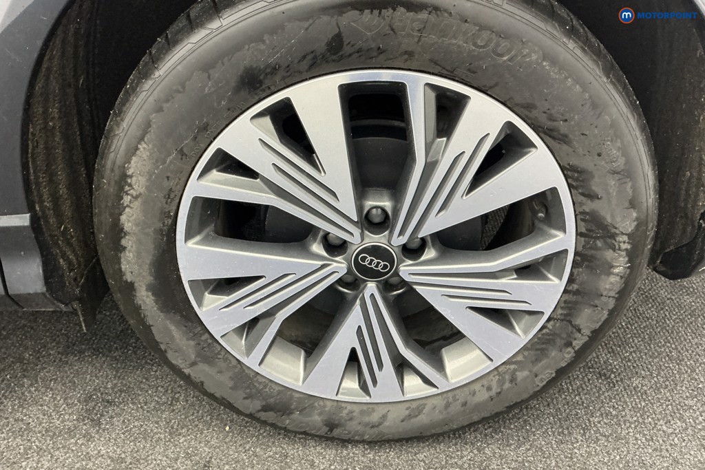 Audi Q4 Sport Automatic Electric SUV - Stock Number (1586176) - 36th supplementary image