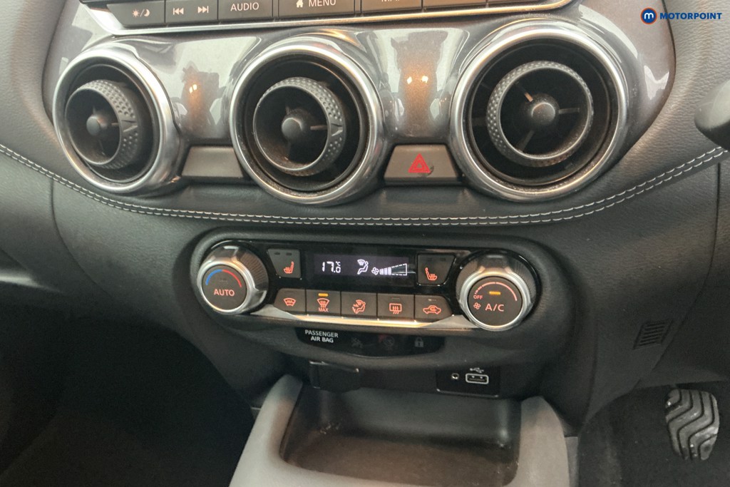 Nissan Juke Tekna Manual Petrol SUV - Stock Number (1587396) - 16th supplementary image