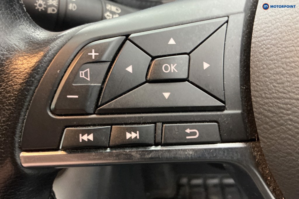 Nissan Juke Tekna Manual Petrol SUV - Stock Number (1587396) - 18th supplementary image