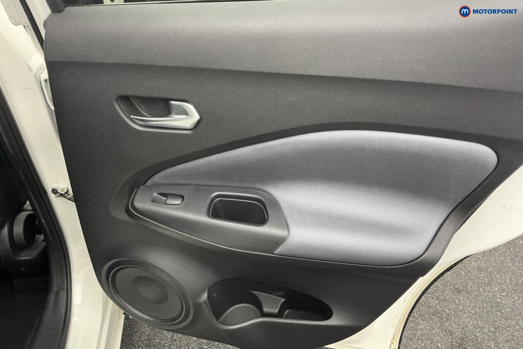 Nissan Juke Tekna Manual Petrol SUV - Stock Number (1587396) - 23rd supplementary image